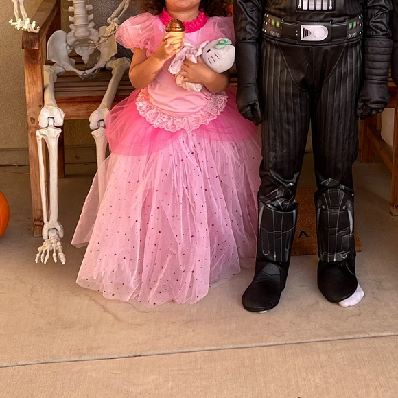 Pink Princess Costume with Crown and Gloves - Picture 7 of 7